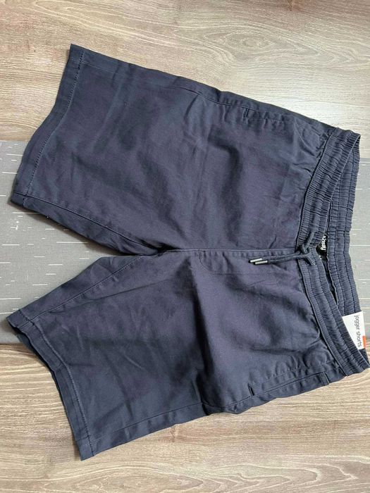 Шорты-джогеры sinsay состав головной ткани: 98% Хлопок, 2% Эластан