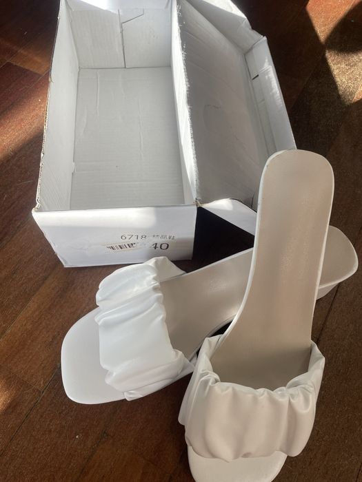 Sandalia mule branca