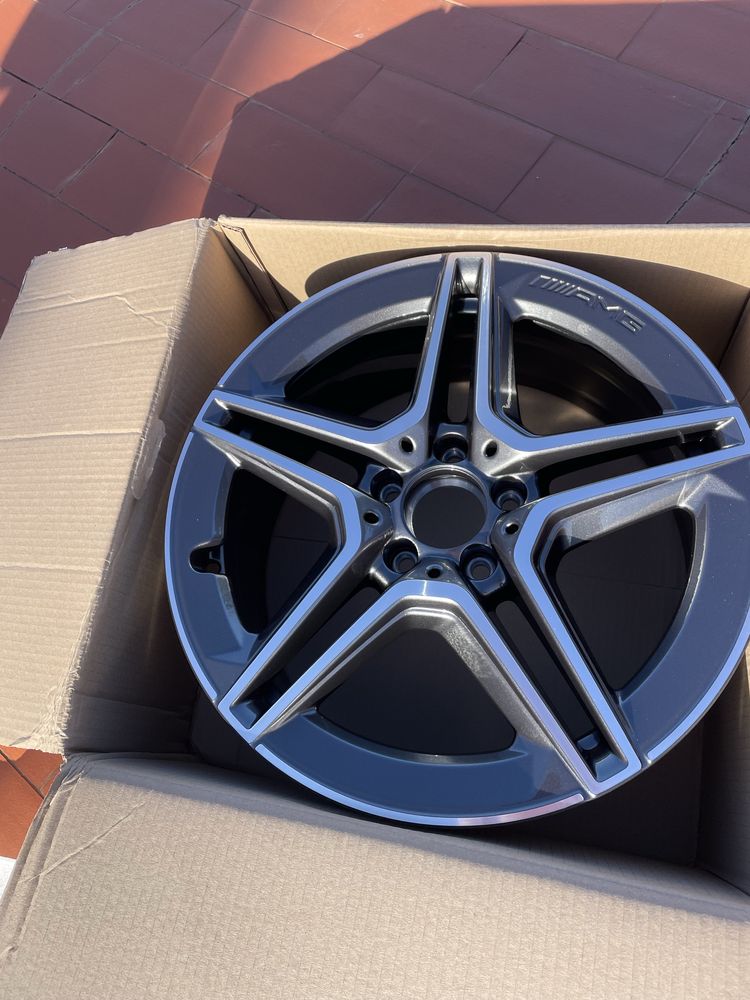 Jante frente Mercedes AMG 18” 225