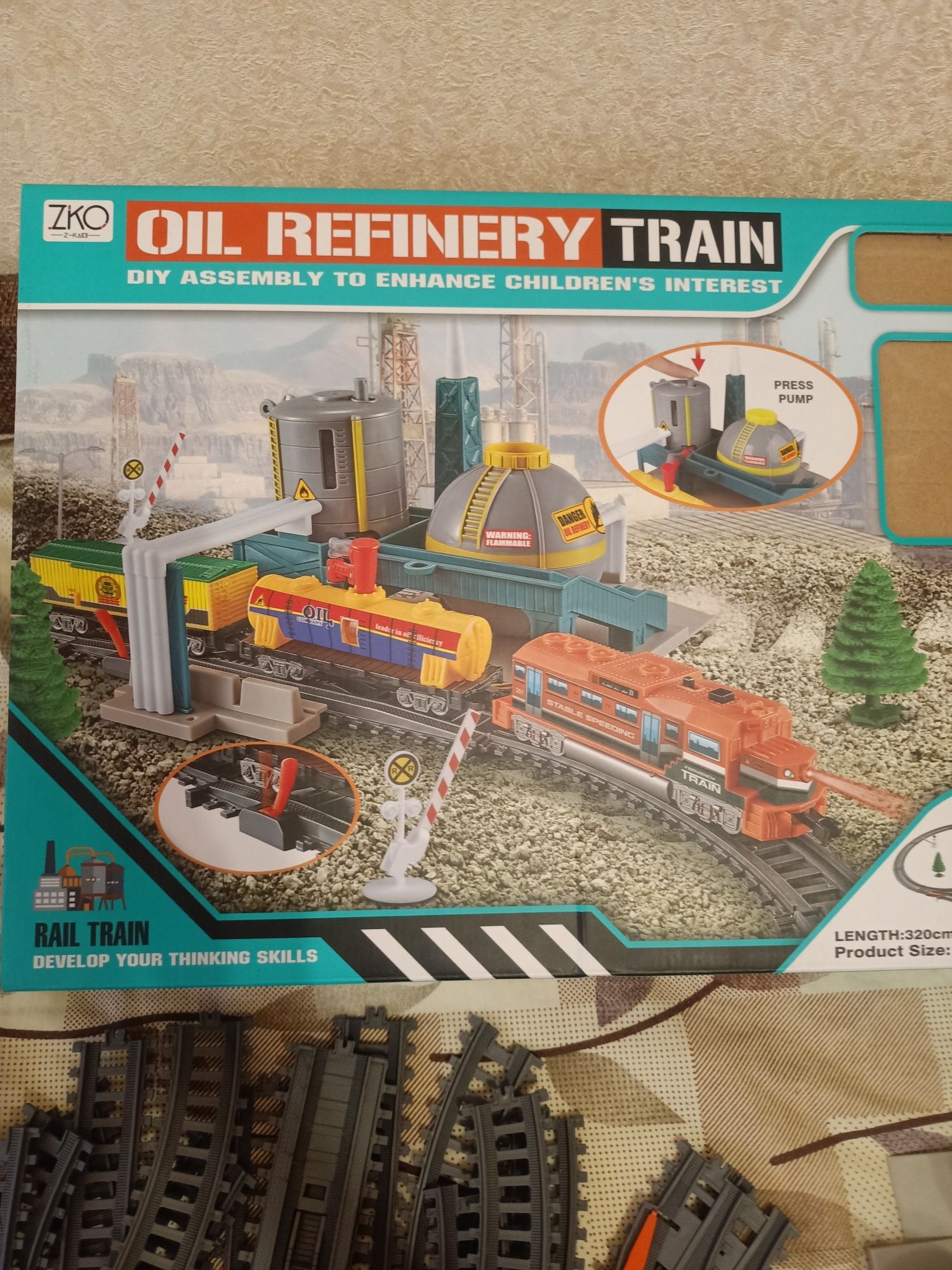 Дитяча залізна дорога Oil refinery train