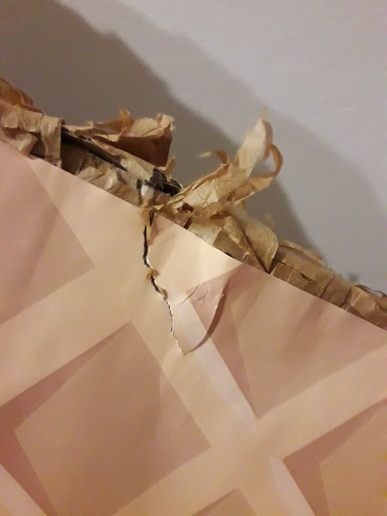 Pinhata em formato cone de gelado