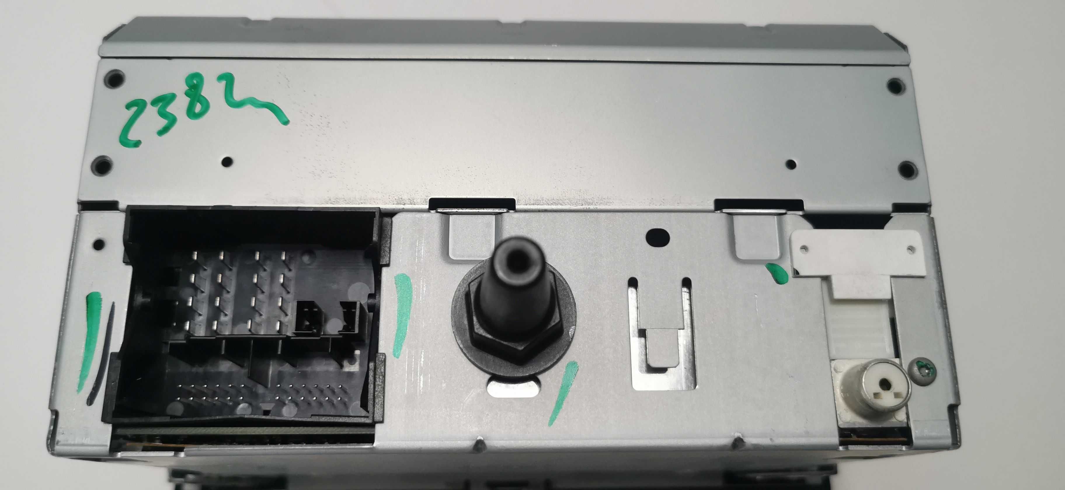 Radio SONY ford, C307 / C214 4M5T-18C815 Uszkodzone, ekran stan bdb