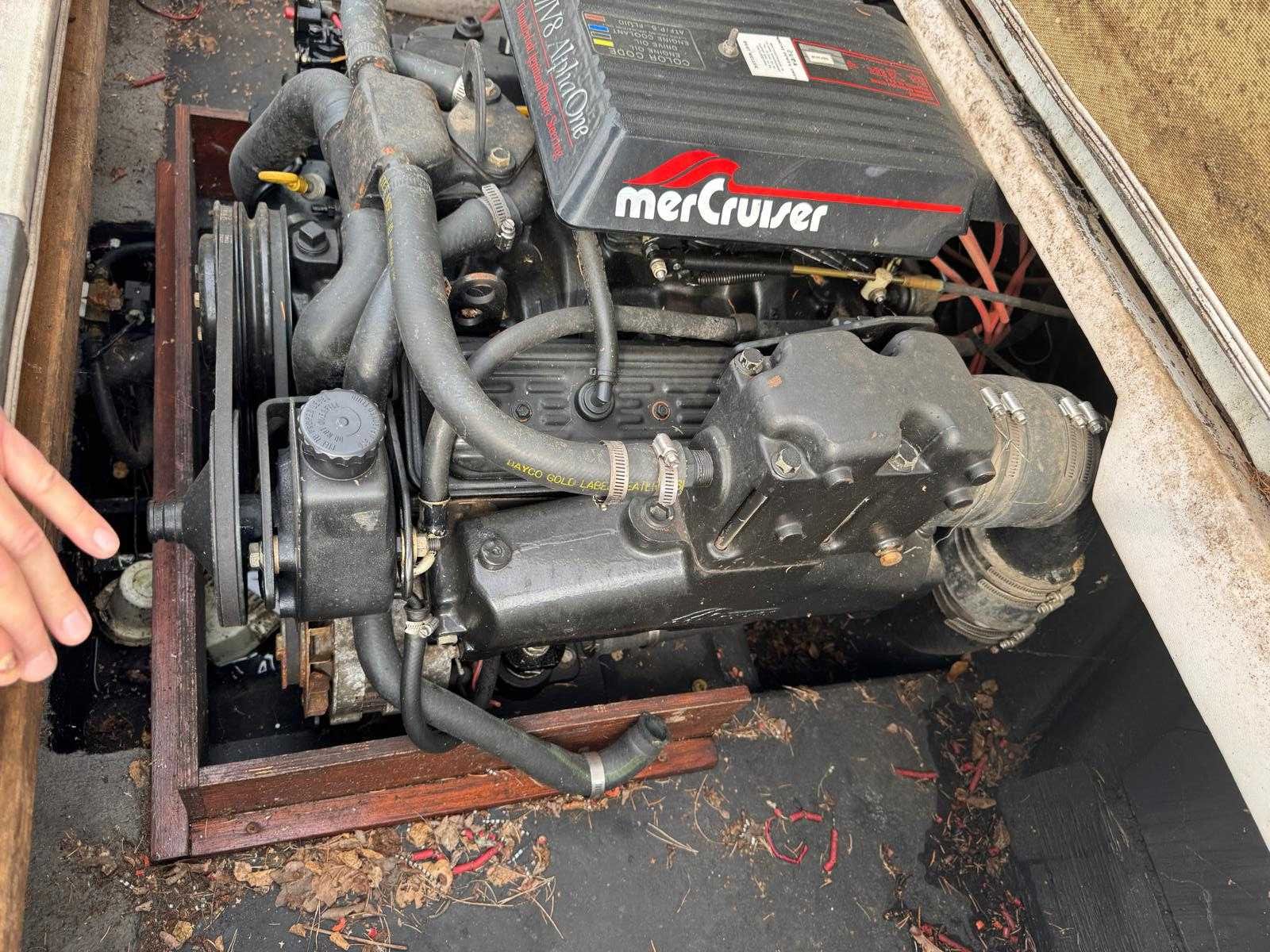 Silnik Mercruiser 5,7L V8 przekładnia AlphaOne