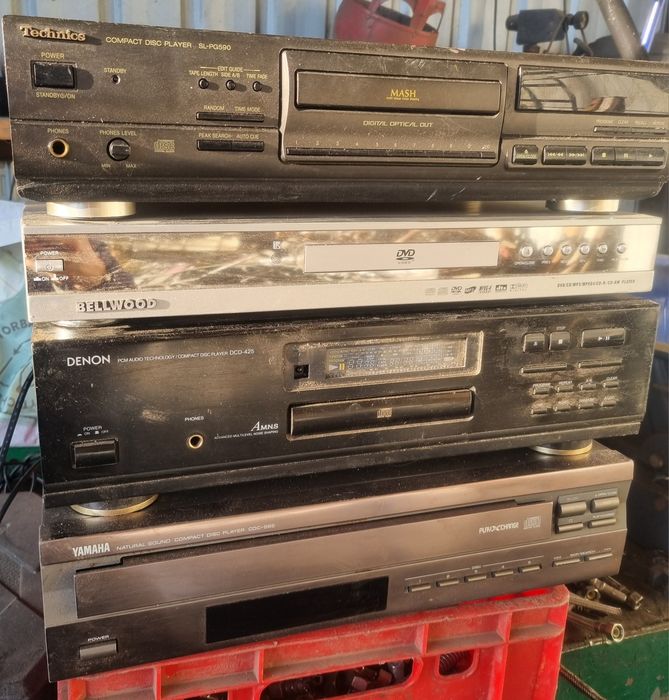 Yamaha cdc-565, denon dcd 425,  technics pb590, bellwood dvd