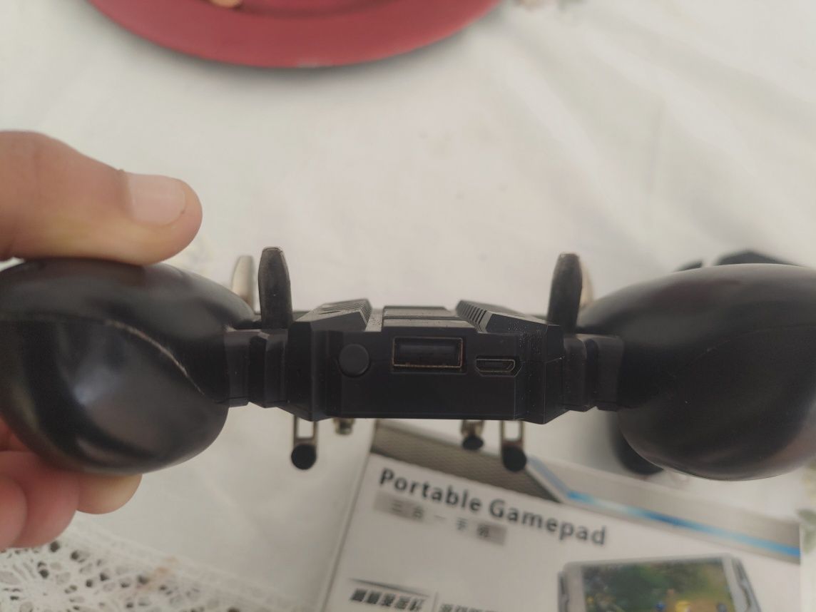 Vendo gamepad para telemóvel