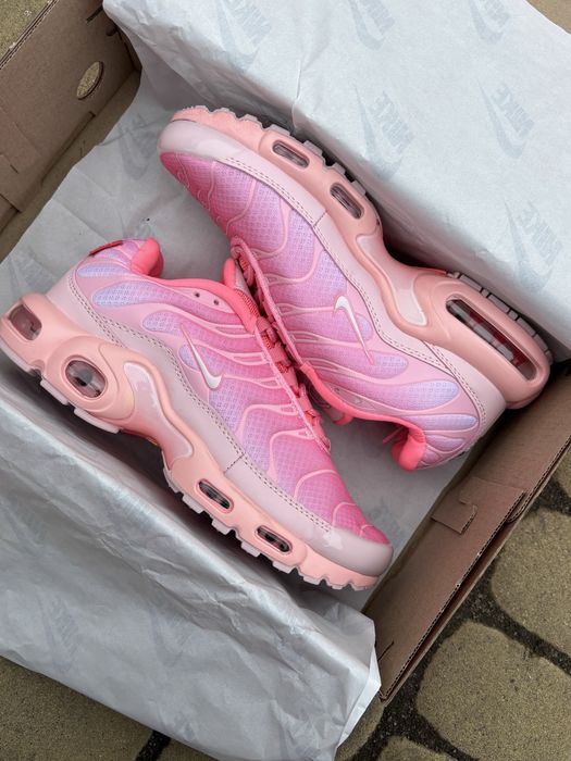 Жіночі кросівки Nike Tn pink 37-41