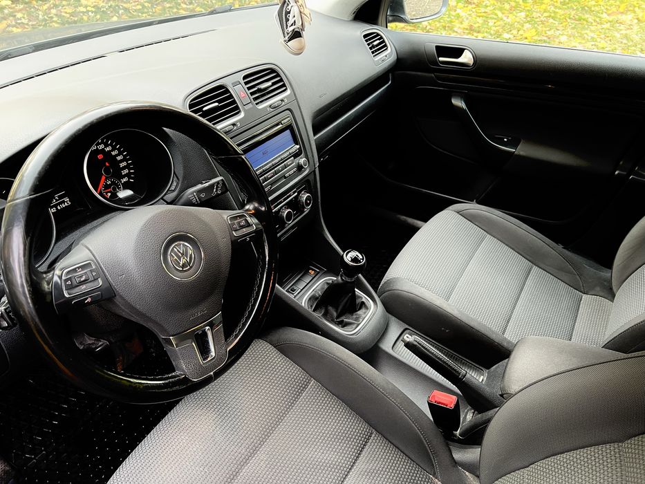 Volkswagen Golf Variant Kombi 1.6 TDI 105KM