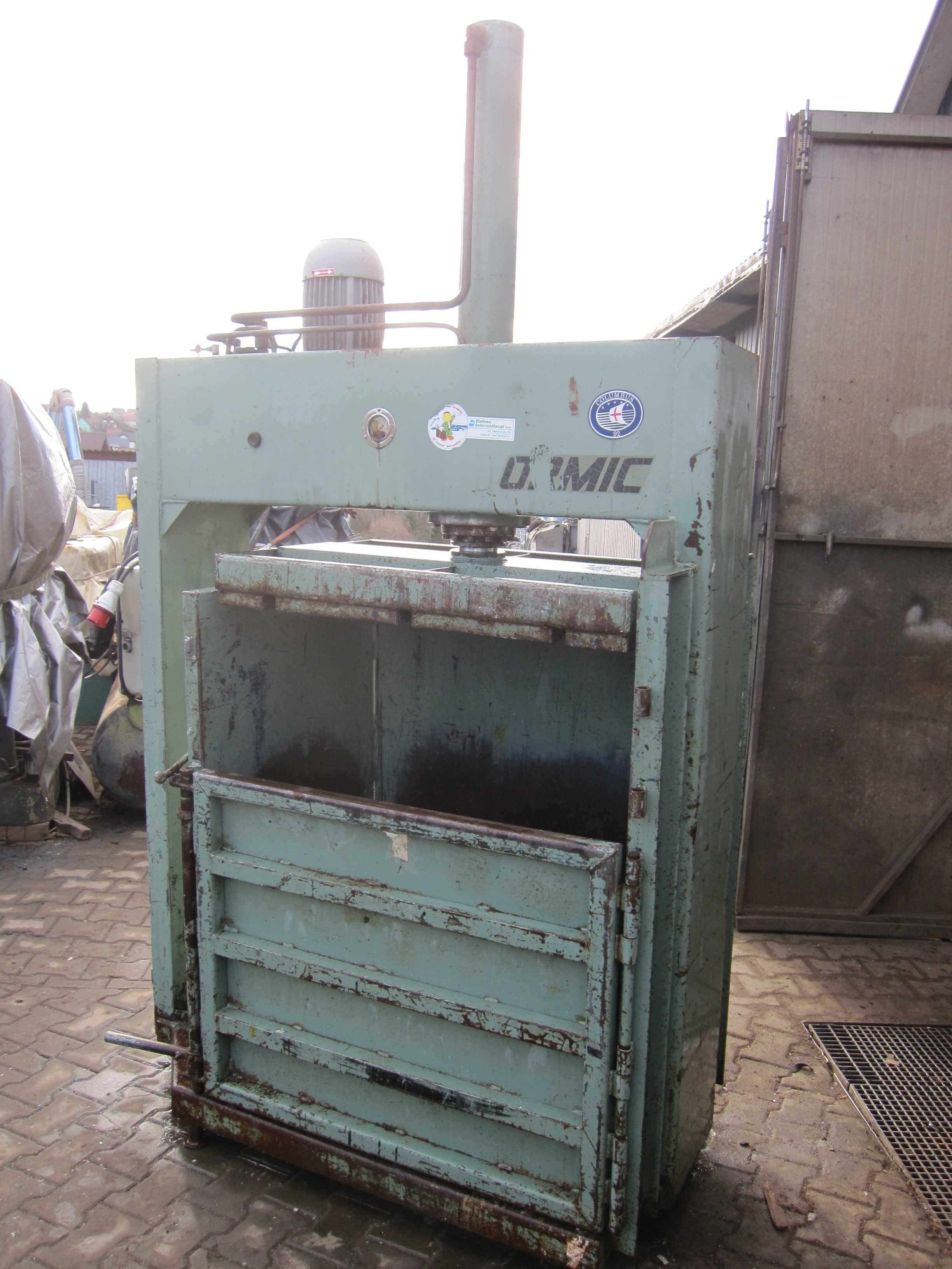 Prasa do makulatury folii puszek belownica  hydrauliczna ORMIC
