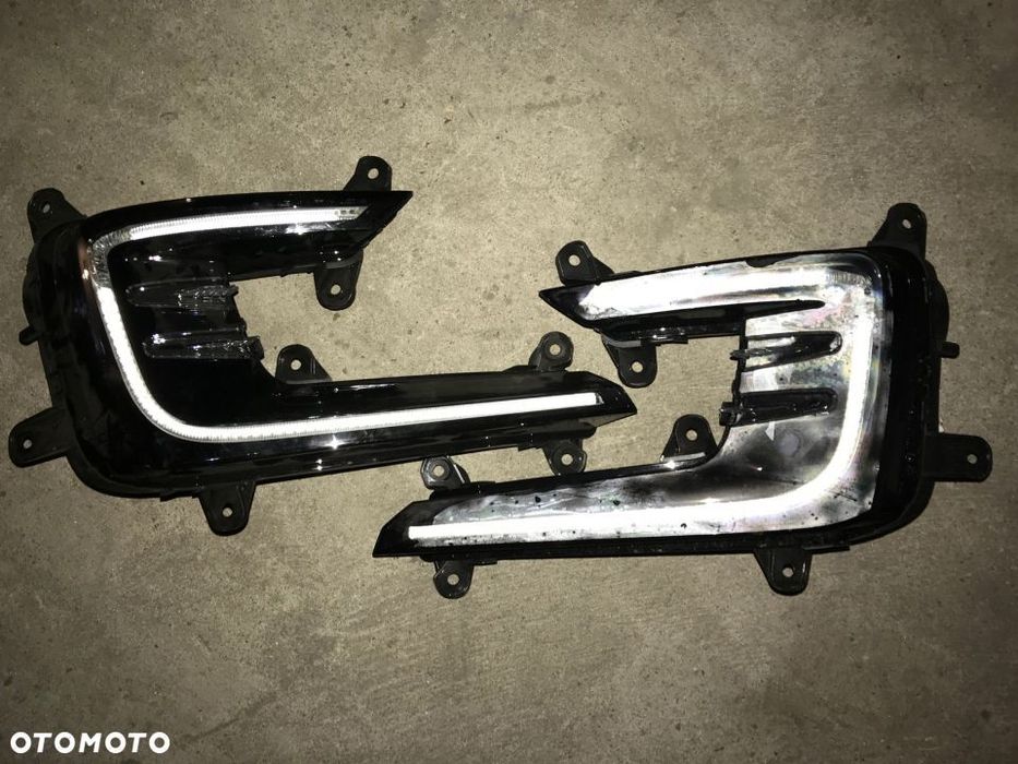 VW Passat B8  led prawy lewy halogen DRL