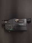 Camera de filmar Samsung 8mm

Antiga, mas em estado.
Inclui acessórios