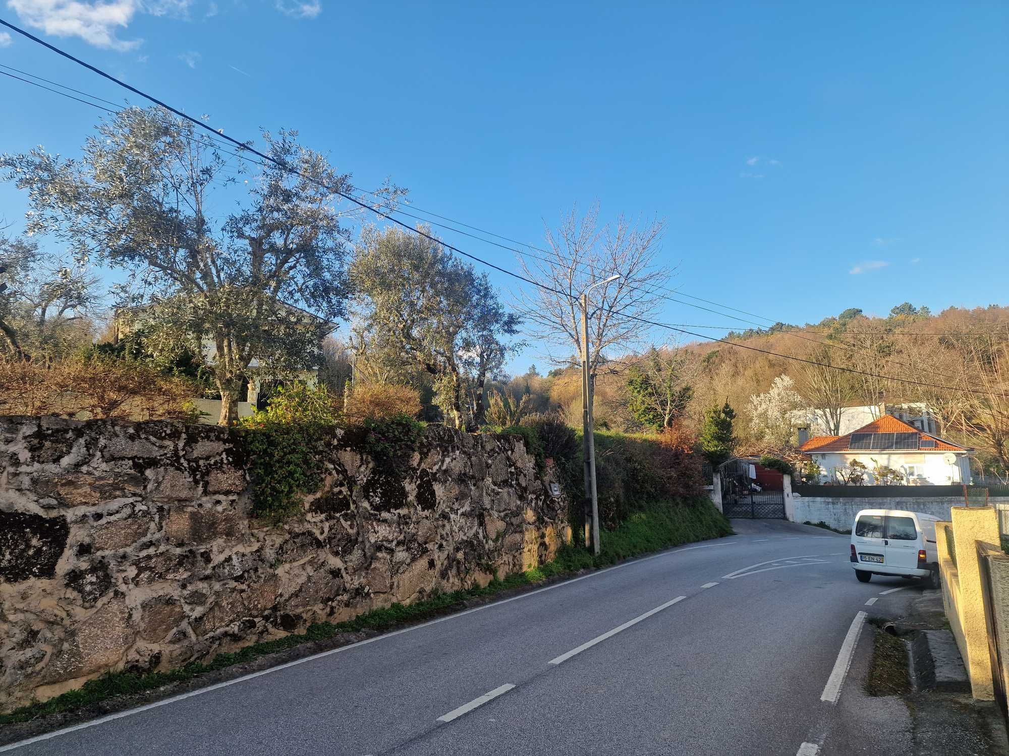 TERRENO À VENDA EM CAVERNÃES