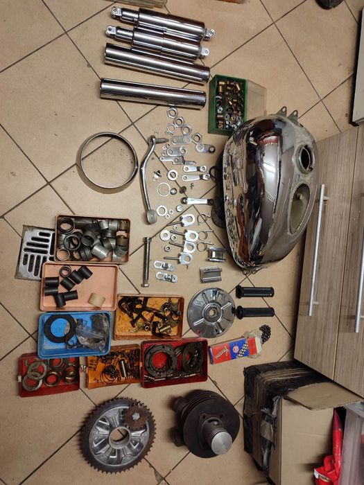 Części JAWA 175/250/350 TS CZ350 KOMAR