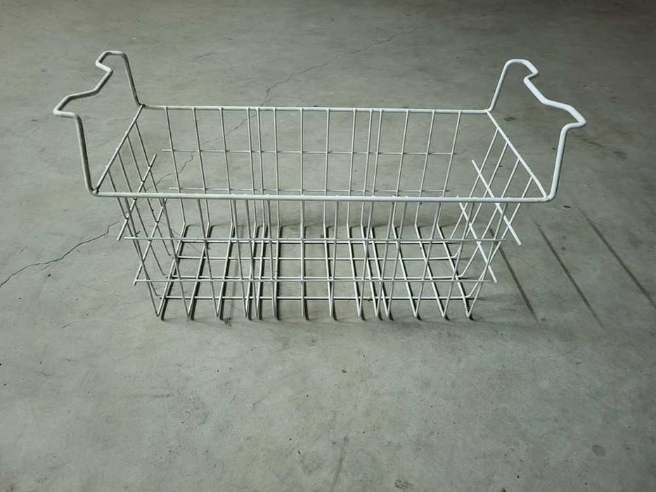 Cesta Metálica de Arrumação