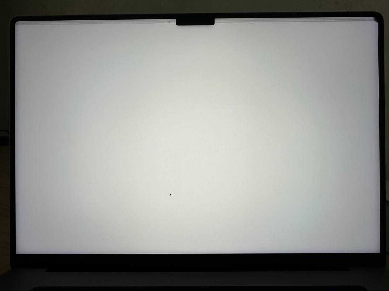 MacBook Pro 16" 2021 • M1 Pro • 32 ГБ RAM • Пошкоджений дисплей