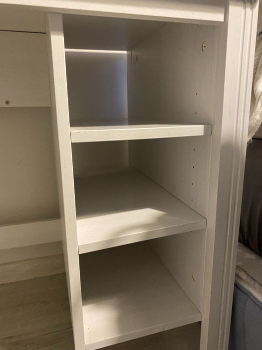 Małe biurko IKEA BRUSALI