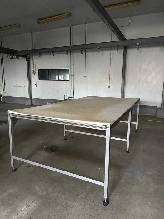 Bancada de trabalho com Suporte Lateral para Facas – 300x150x95 cm