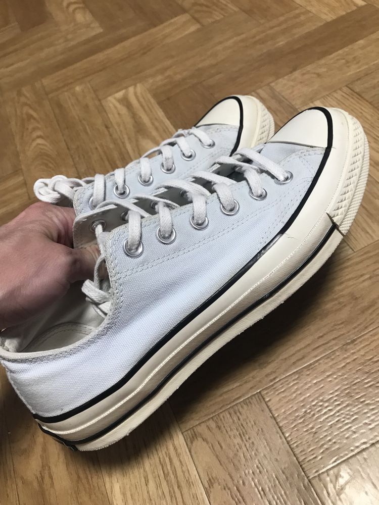 Продам оригінальні кеди Converse