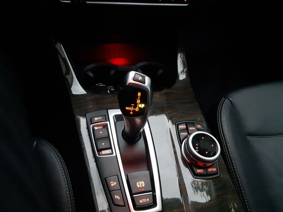 BMW X3 Подам автомобіль.  Авто не битий не фарбований на 100%.