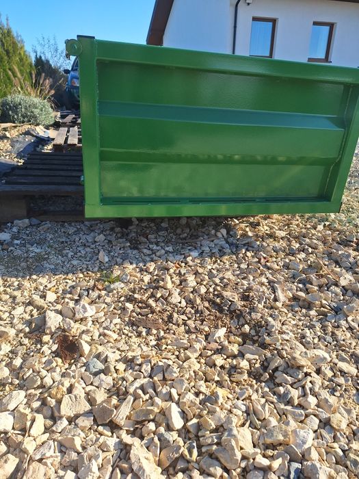 Skrzynia transportowa do ciągnika i minitraktorków