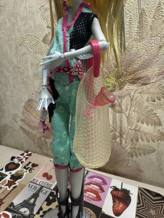 Monster high лагуна блю