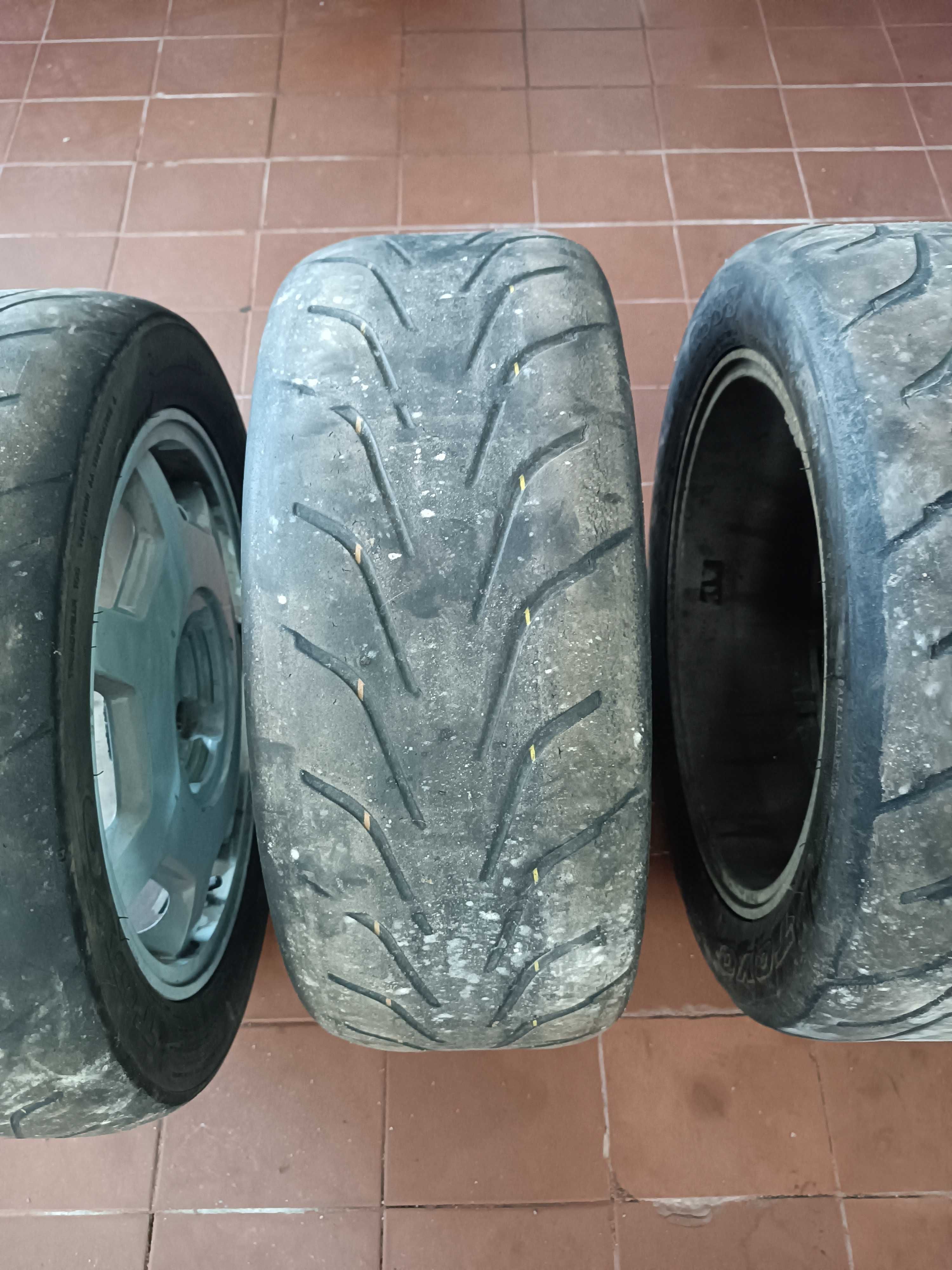 Jantes Renault 25 com Toyo r888