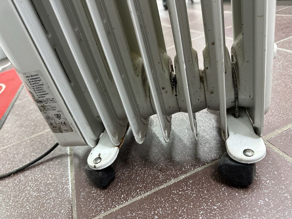 Масляный обогреватель De Longhi (Италия)