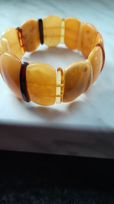 Bransoletka  z bursztynów
