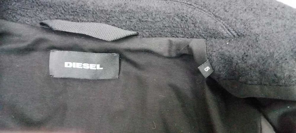 Куртка косуха Diesel орігінал розмір S.