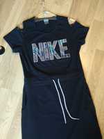 Фирменное платье Nike. . Р 46