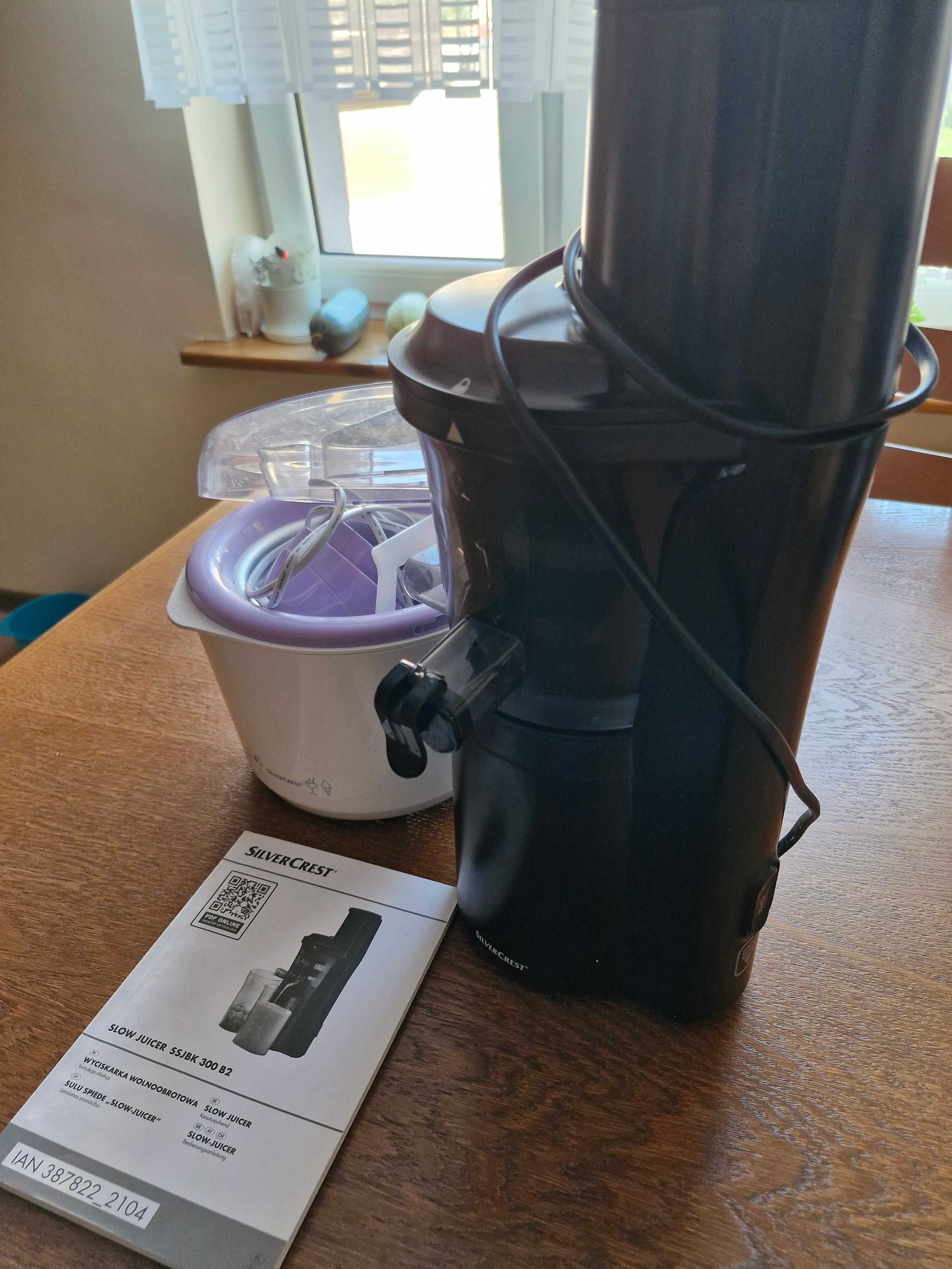 Wyciskarka wolnoobrotowa SSJBK 300 B3,300W SILVERCREST+maszynka gratis