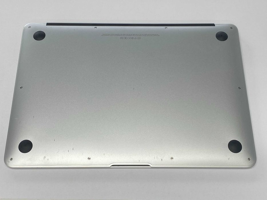 MacBook Air 13 дюймів, в чудовому стані