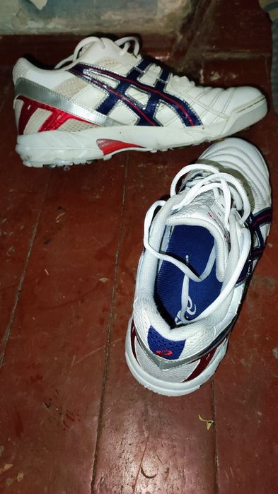 Продам кросовки бу асикс