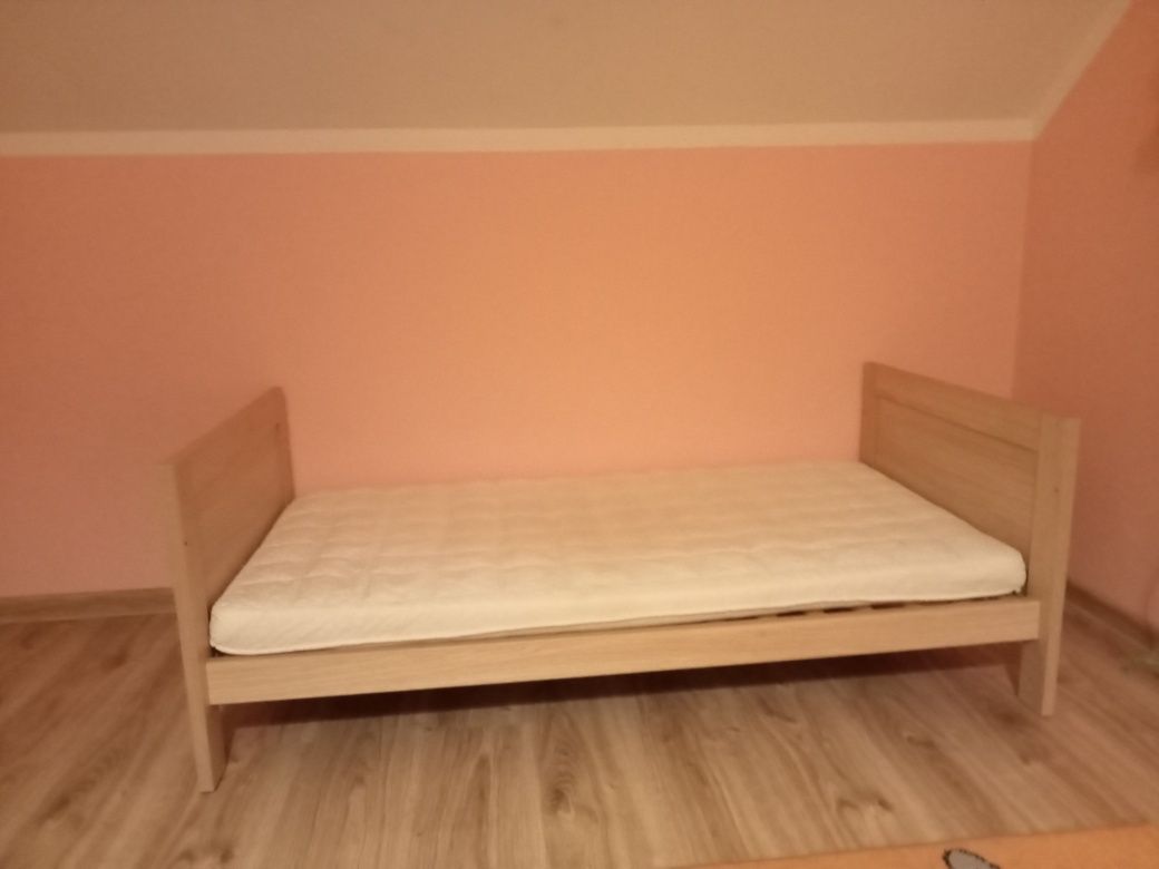 Sprzedam łóżeczko VOX 140x70 2 funkcje