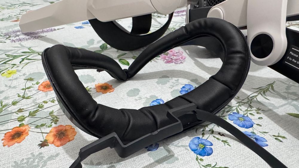 Meta Quest 2 64Gb +Bobo VR com Power Bank +Face Cover Nova NUNCA usada