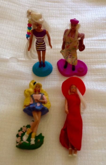 Colecção de 4 Barbies em Miniatura