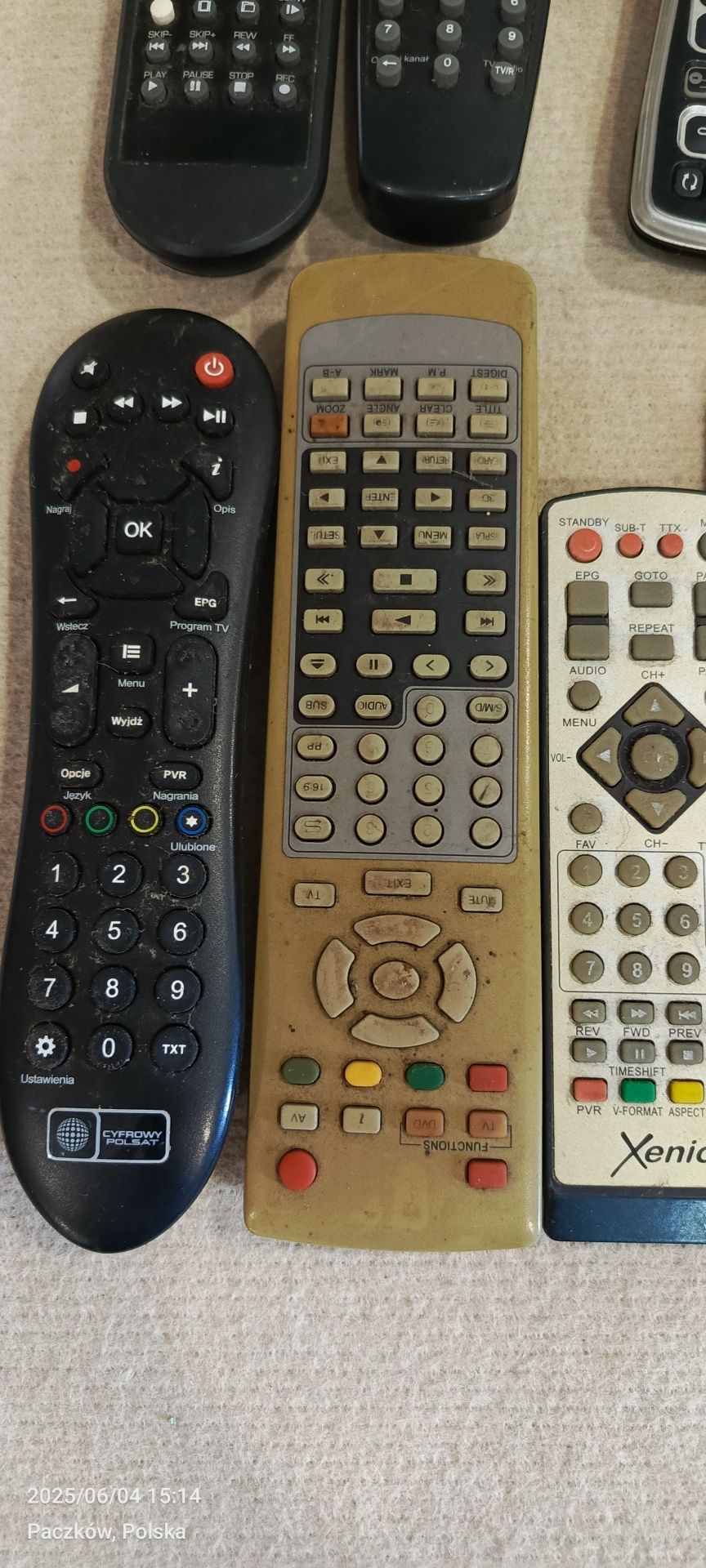 Piloty do telewizora i dekodera