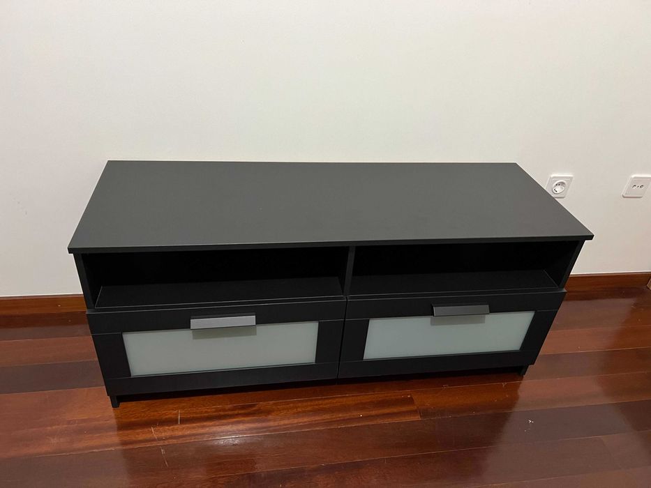 Movel Televisão - Ikia BRIMNES