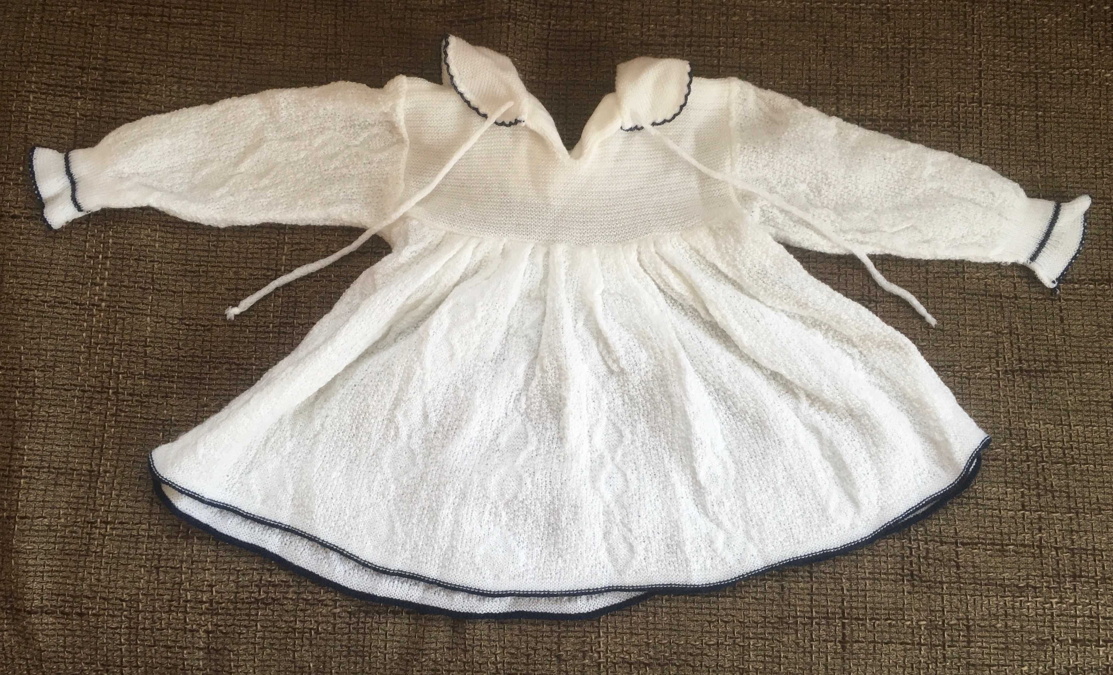 Sukienka sweterkowa biała z kołnierzykiem ok. 80-92 roczek