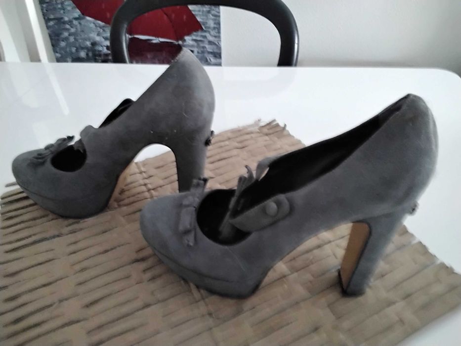 Sapatos twin set cinzentos