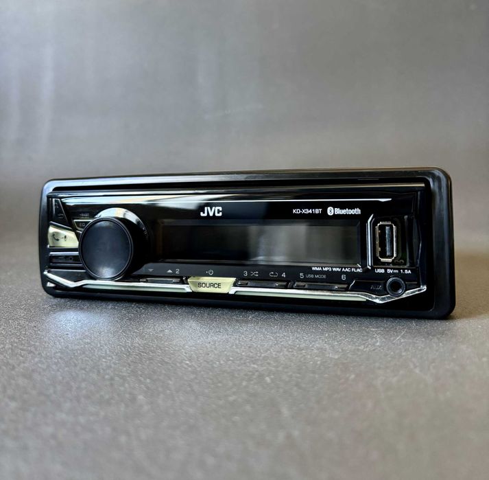 Автомагнитола JVC с Bluetooth и USB