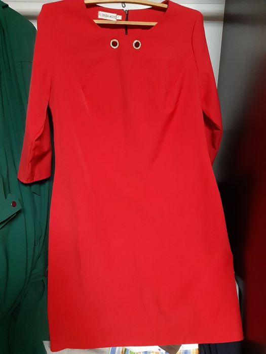 Червона Сукня не дорого
