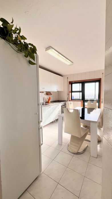 Alugo quartos em Baguim do Monte