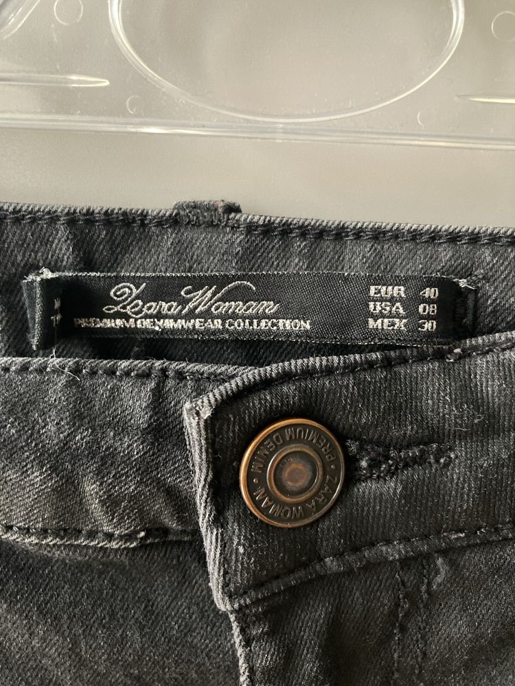 Czarne woskowane spodnie skinny S Zara