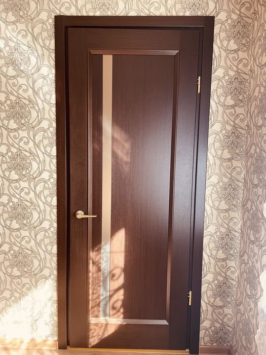 Міжкімнатні двері деревʼяні