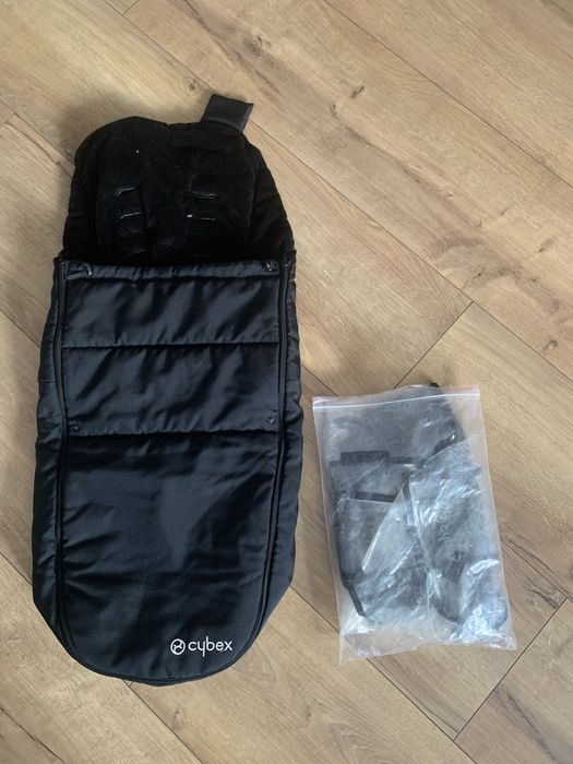 Spacerowka rozkładana na płasko Cybex Eeasy S+2