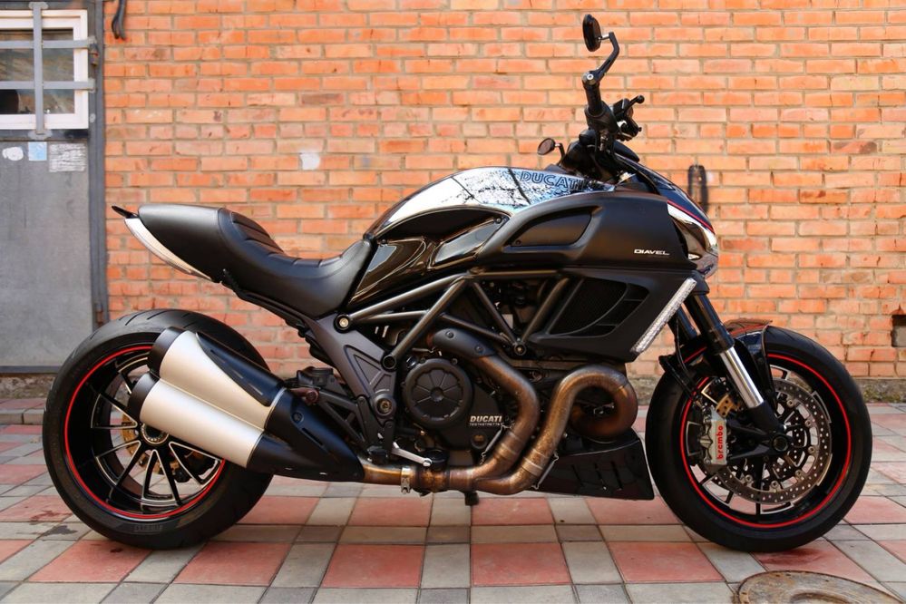 Ducati Diavel 2013