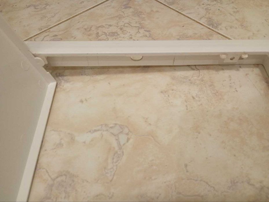 Великий оглядовий ревізійний люк 30 на 50 см ревізійні дверцята