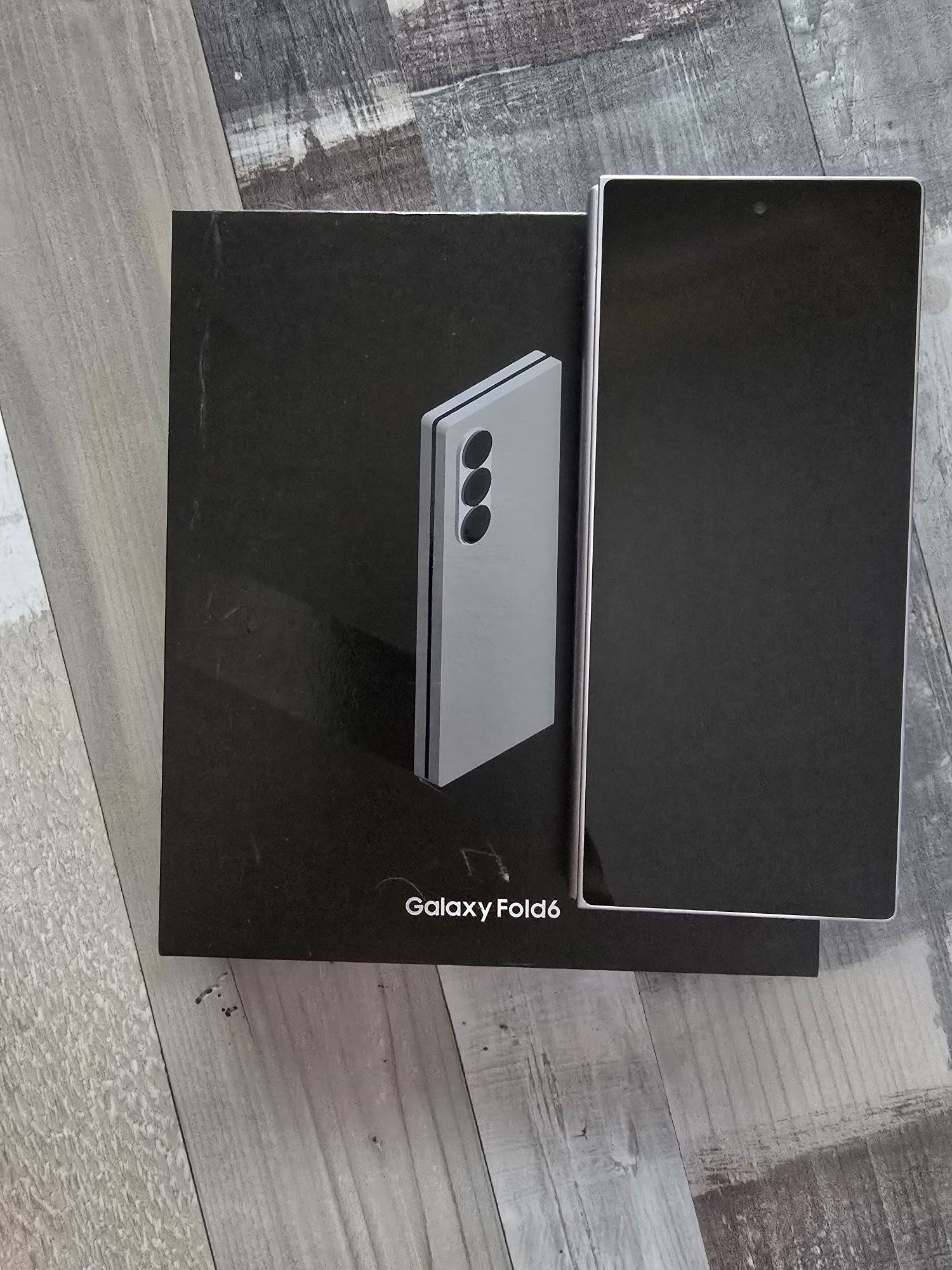 Samsung Galaxy Z Fold6 SM-F956b/ds 12/256GB Szary silver shadow