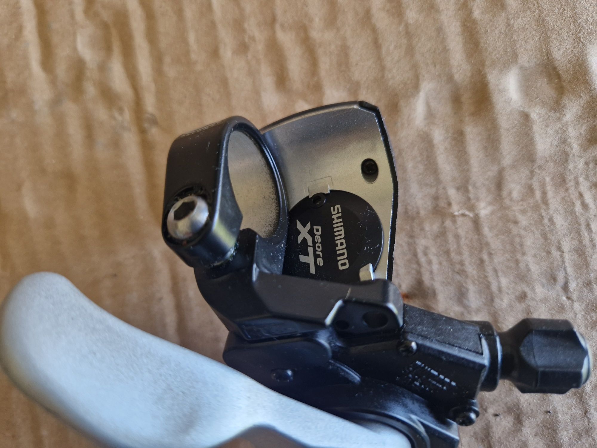 Manetka lewa Shimano Deore XT SL-M770 Nowa