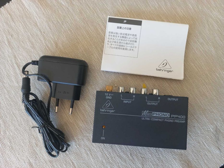 Pré-Amplificador Phono Behringer PP400
